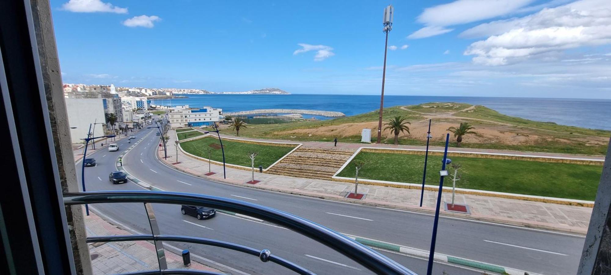 Fnideq Seaside Apartment Bagian luar foto