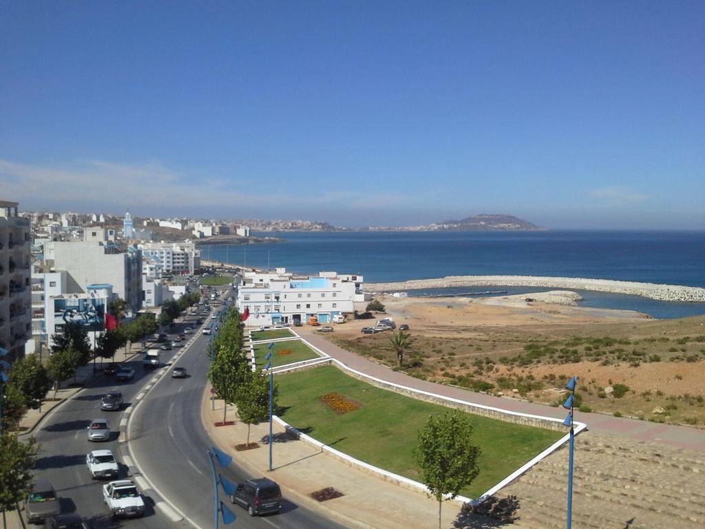 Fnideq Seaside Apartment Bagian luar foto